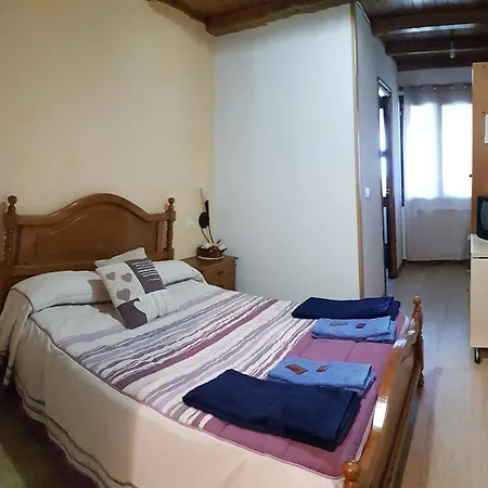 Santa Maria Do Poio Guest house Padornelo (Lugo)